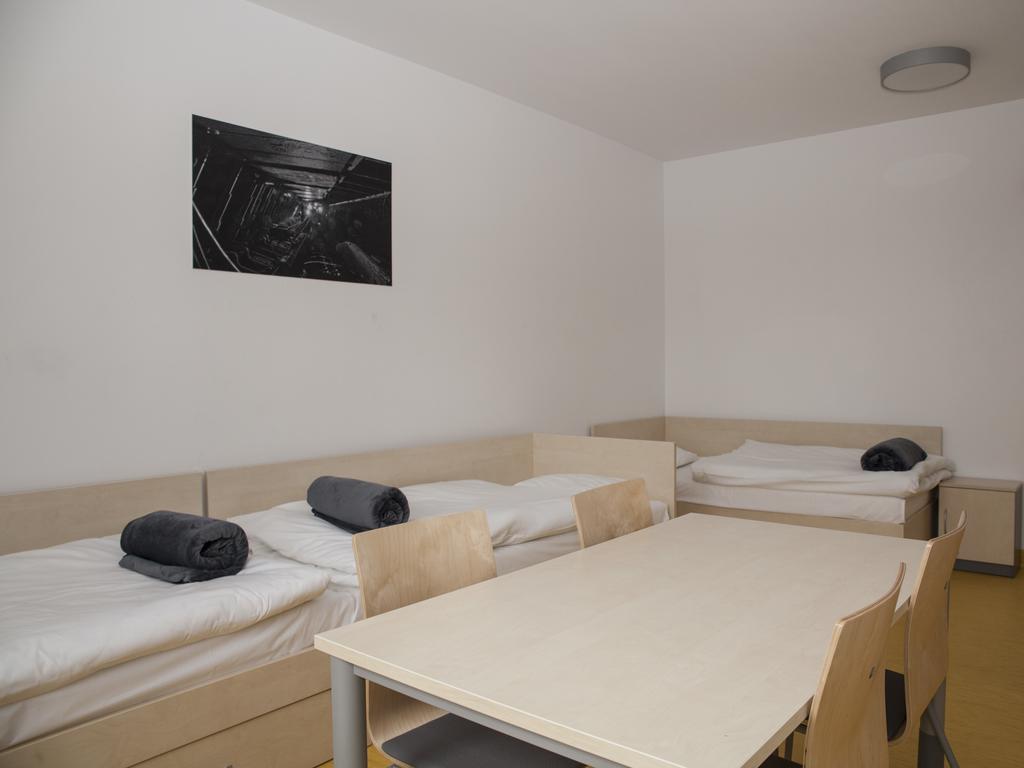 Hostel Guido Zabrze Chambre photo